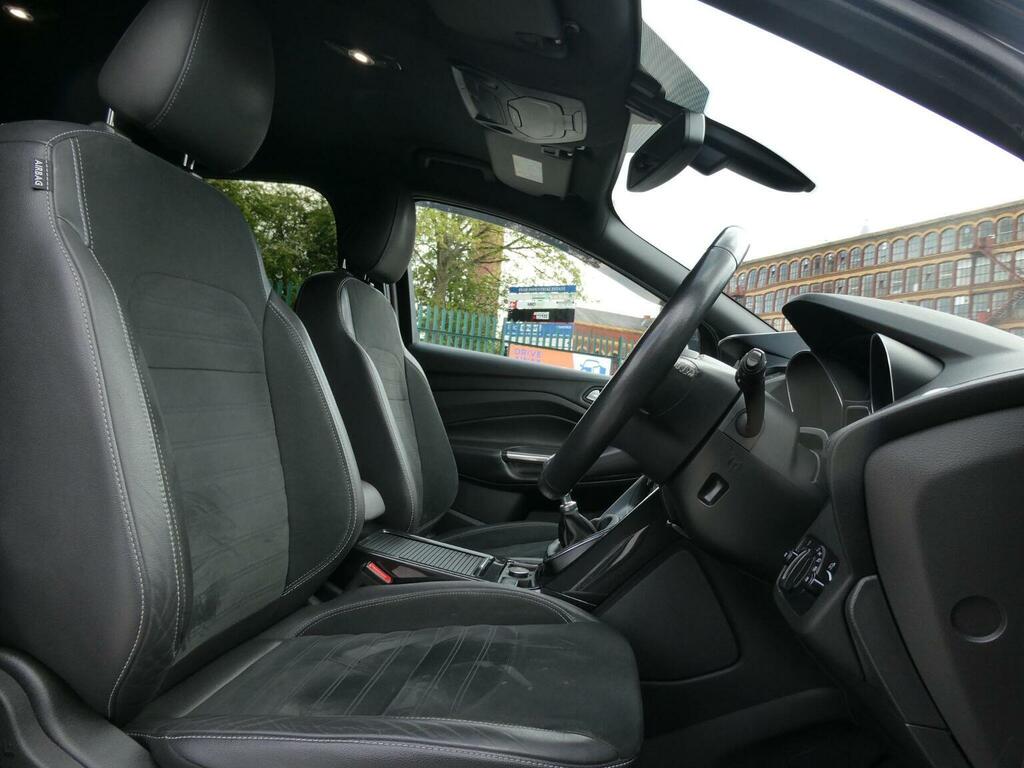 Ford Kuga Suv 2.0 Tdci Ecoblue St-line Euro 6 Ss 201 VO17BWZ Black #4