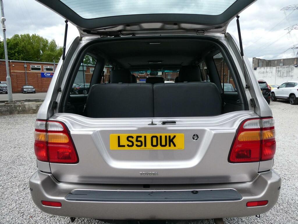 Toyota Land Cruiser Amazon Amazon 4.7 VX Silver #30