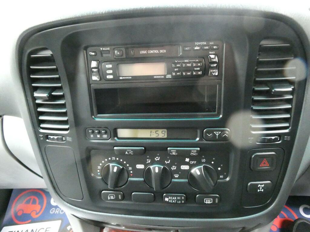 Toyota Land Cruiser Amazon Amazon 4.7 VX Silver #9