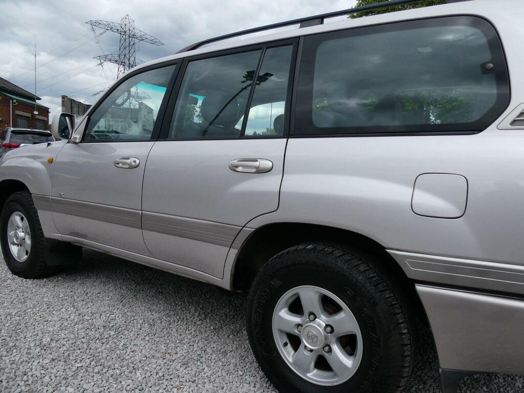 Toyota Land Cruiser Amazon Amazon 4.7 VX Silver #40