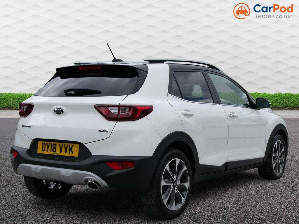Kia Stonic Suv 1.6 Crdi First Edition Euro 6 Ss 2018 White #3