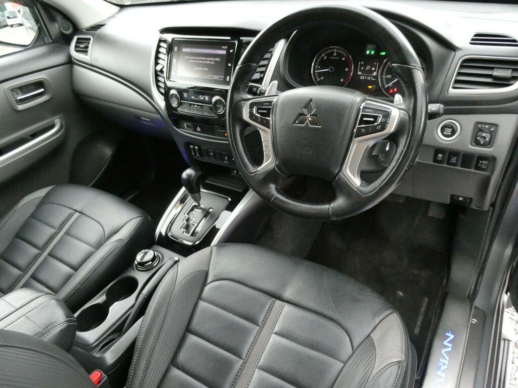 Mitsubishi L200 Pickup 2.4 Di-d Dc Barbarian 4Wd Euro 6 Grey #2