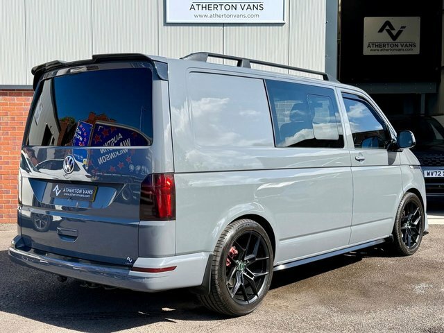 Volkswagen Transporter 2.0 Tdi T30 H-line Kombi Day Van Dsg Fw SA04LAP Black #6