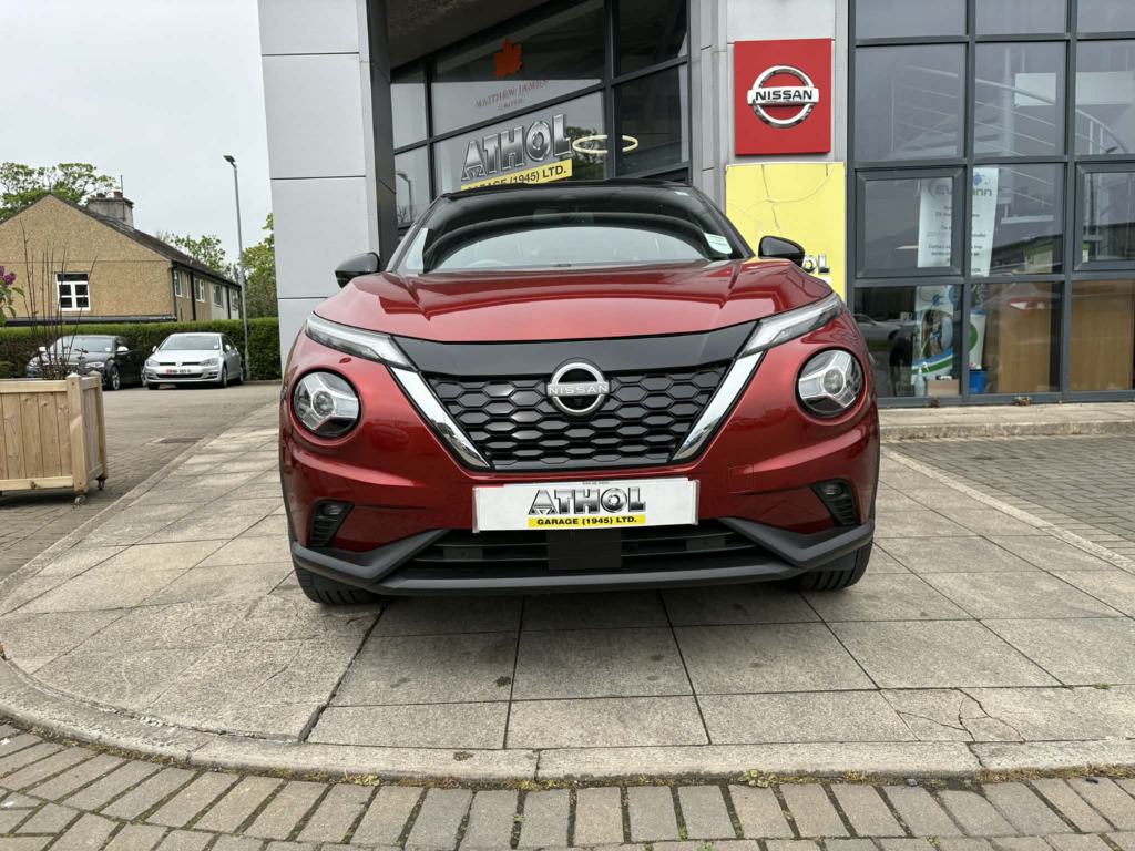 Nissan Juke Tekna Hev Red