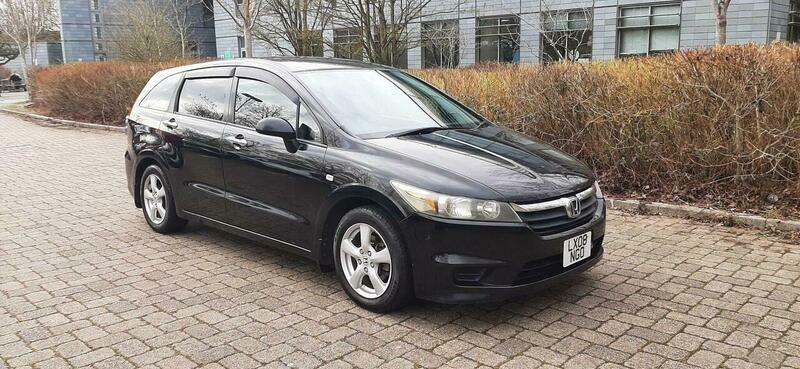 Honda Stream 1.7I V-tec Se Silver #1
