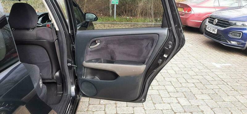 Honda Stream 1.7I V-tec Se Silver #21