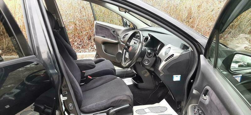 Honda Stream 1.7I V-tec Se Silver #11