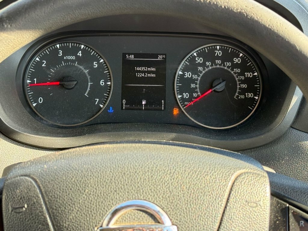 Nissan NV400 2.3L Tekna White #6