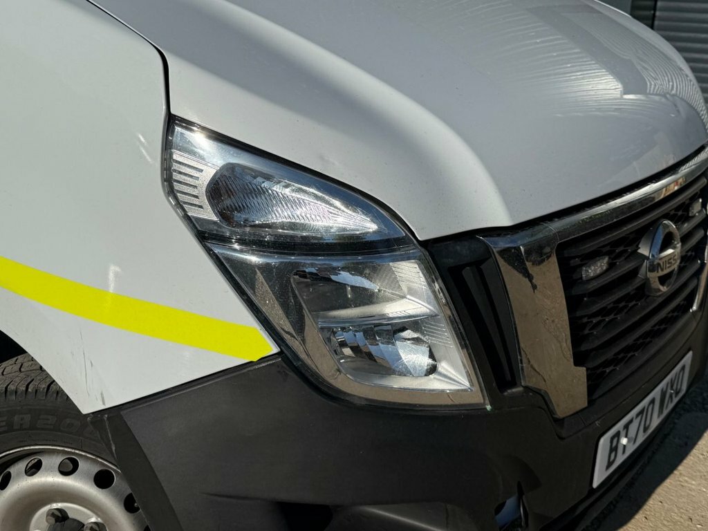 Nissan NV400 2.3L Tekna White #5