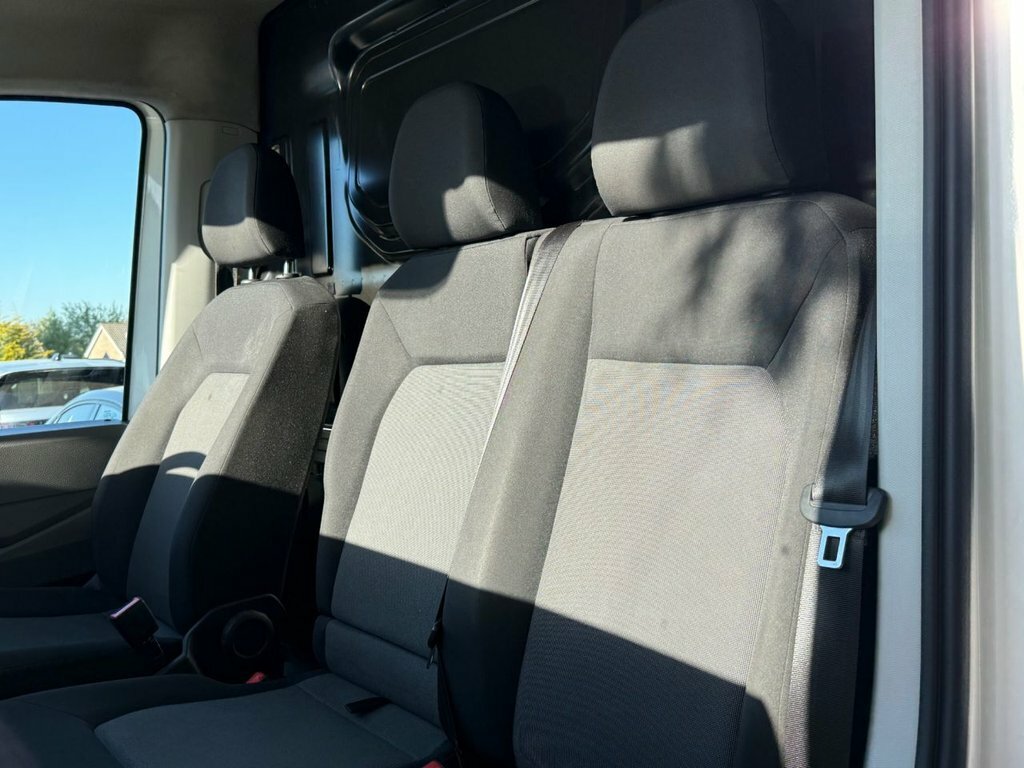 Volkswagen Crafter 2L Startline BF22EWM White #2