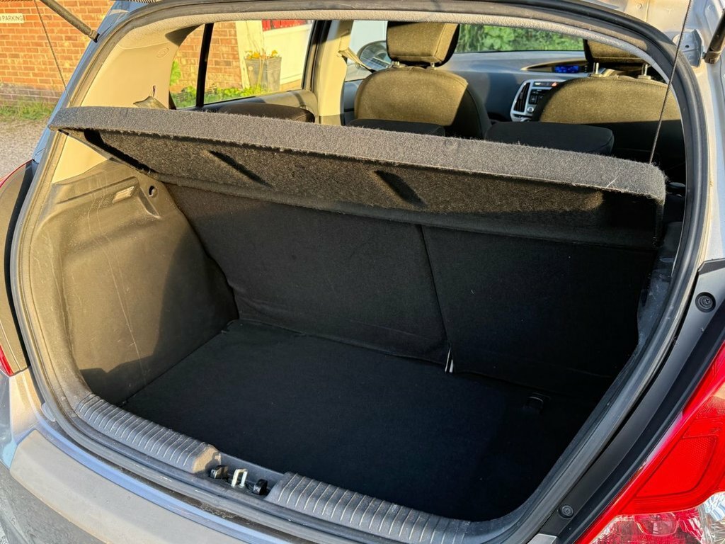 Hyundai I20 1.4L Active Grey #6