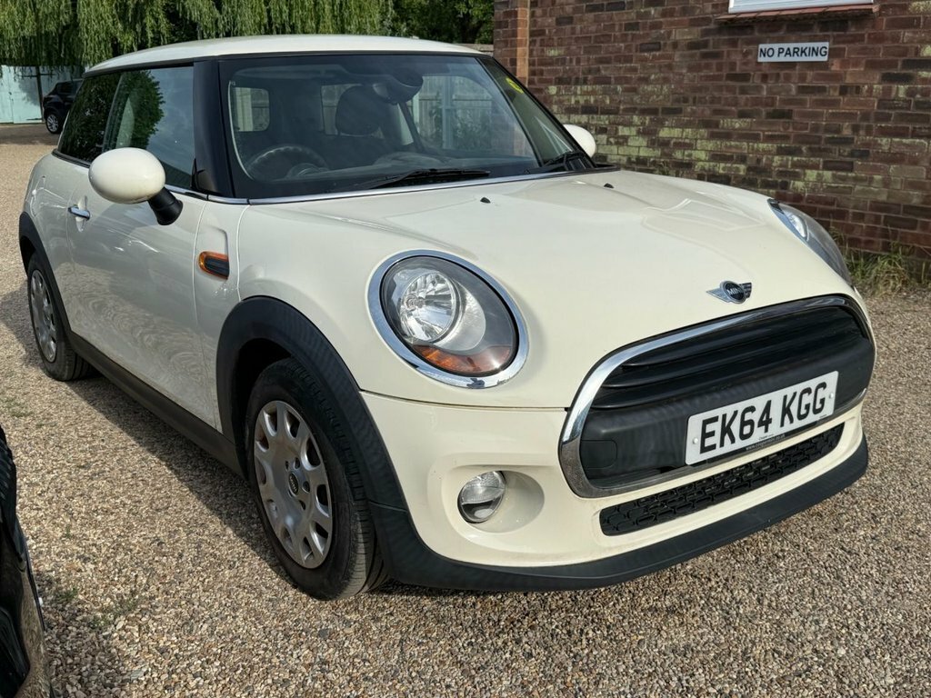 Mini Hatch 1.2L One White
