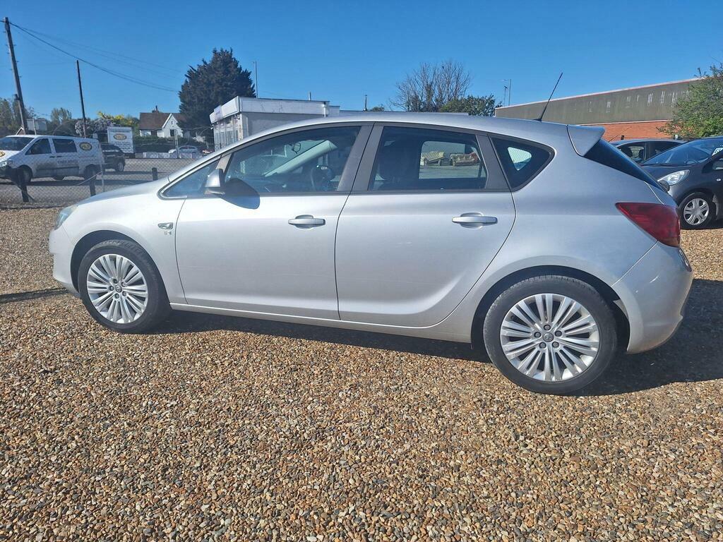 Vauxhall Astra 1.4 16V Excite Euro 5 Silver #3