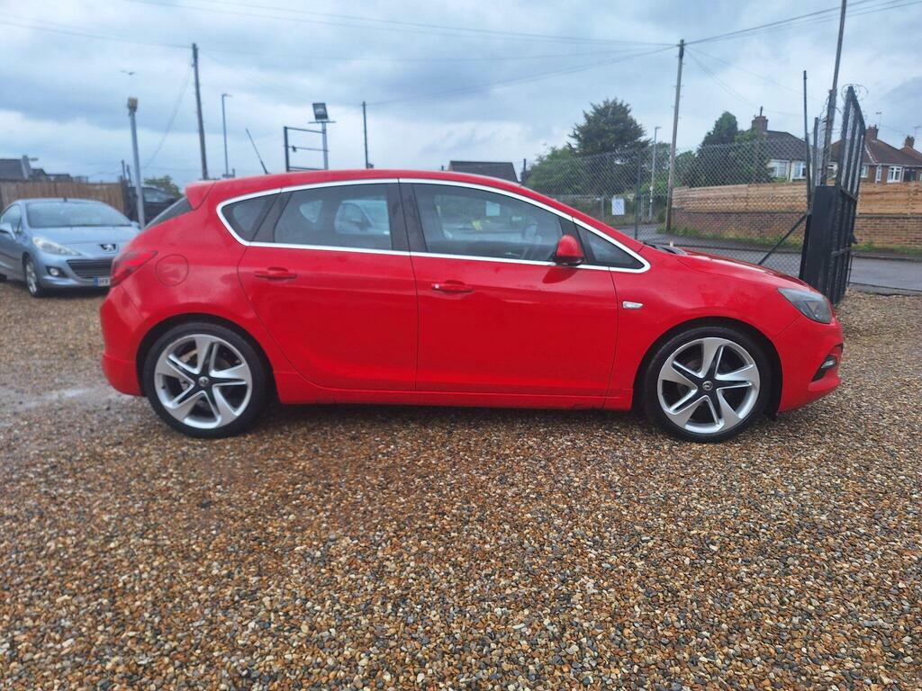 Vauxhall Astra 1.6 16V Limited Edition Euro 5 LR14TJU Red #3