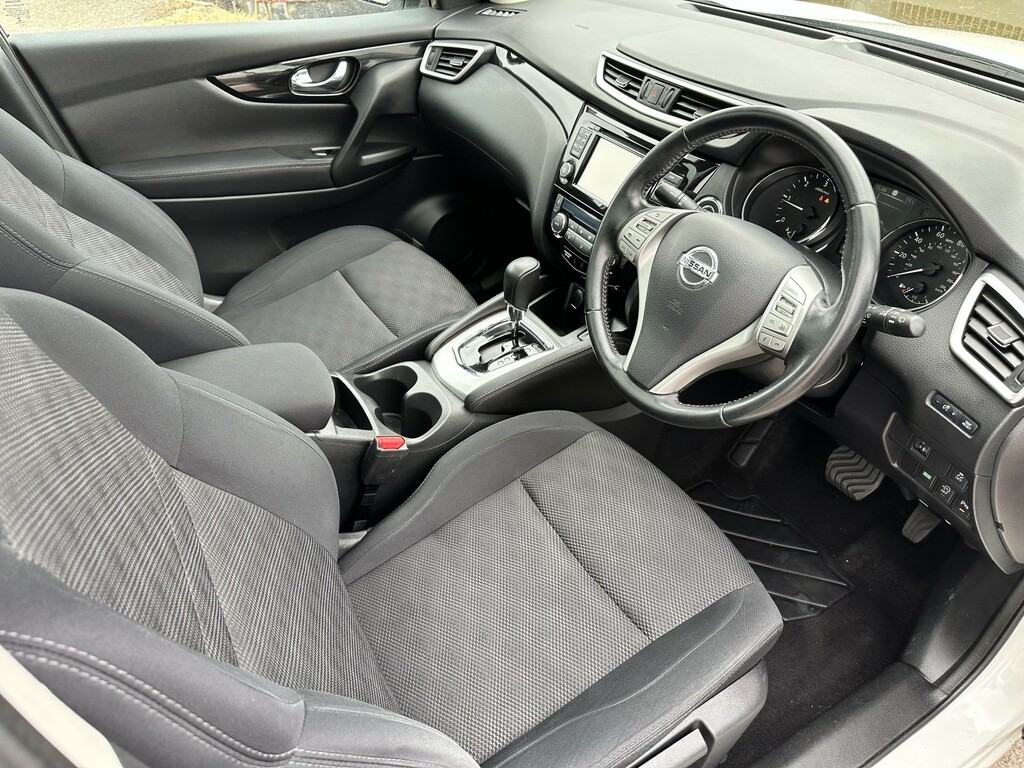 Nissan Qashqai 1.6 Dci Acenta Premium White #4
