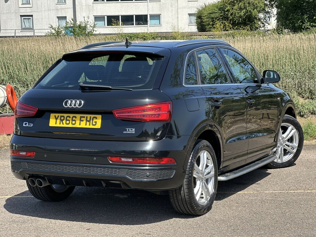 Audi Q3 2.0 Tdi S Line YR66FHG Black #6