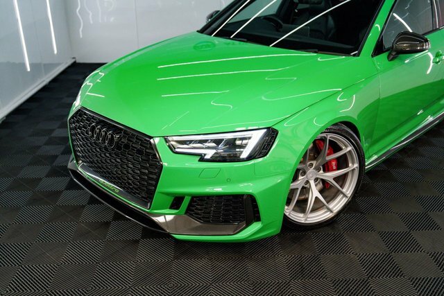 Audi RS4 Avant Tfsi V6 Carbon Edition Green #2