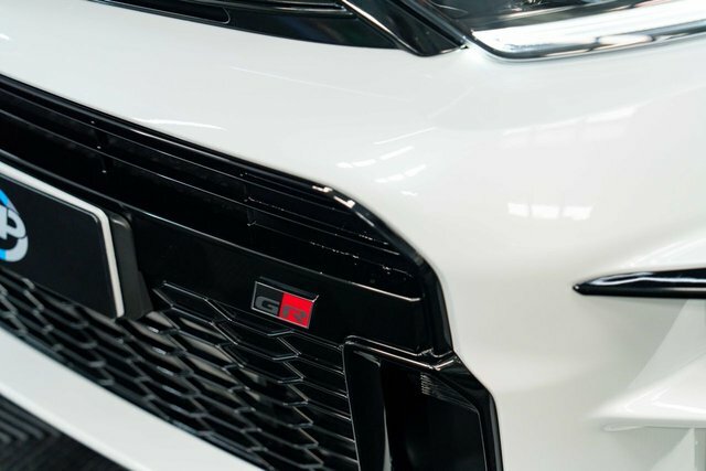 Toyota Yaris Gr Circuit Hatchback HY21SPU White #5