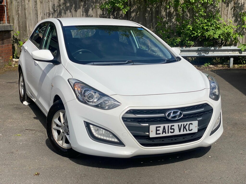Hyundai I30 1.6 Crdi Blue Drive Se Euro 6 Ss White