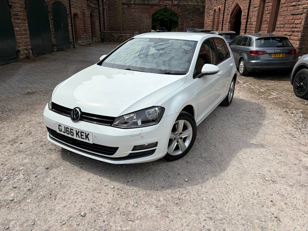 Volkswagen Golf 1.4 Tsi Bluemotion Tech Match Edition Hatchback White