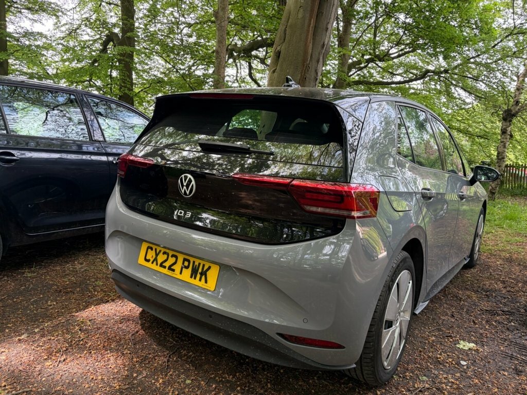 Volkswagen ID.3 Pro 58Kwh Life Hatchback 145 Ps CX22PWK Grey #2