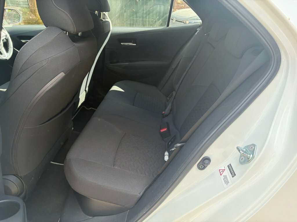 Toyota Corolla 1.8 Vvt-h Gpf Icon Tech Hatchback Hybri FE21ZXR White #6