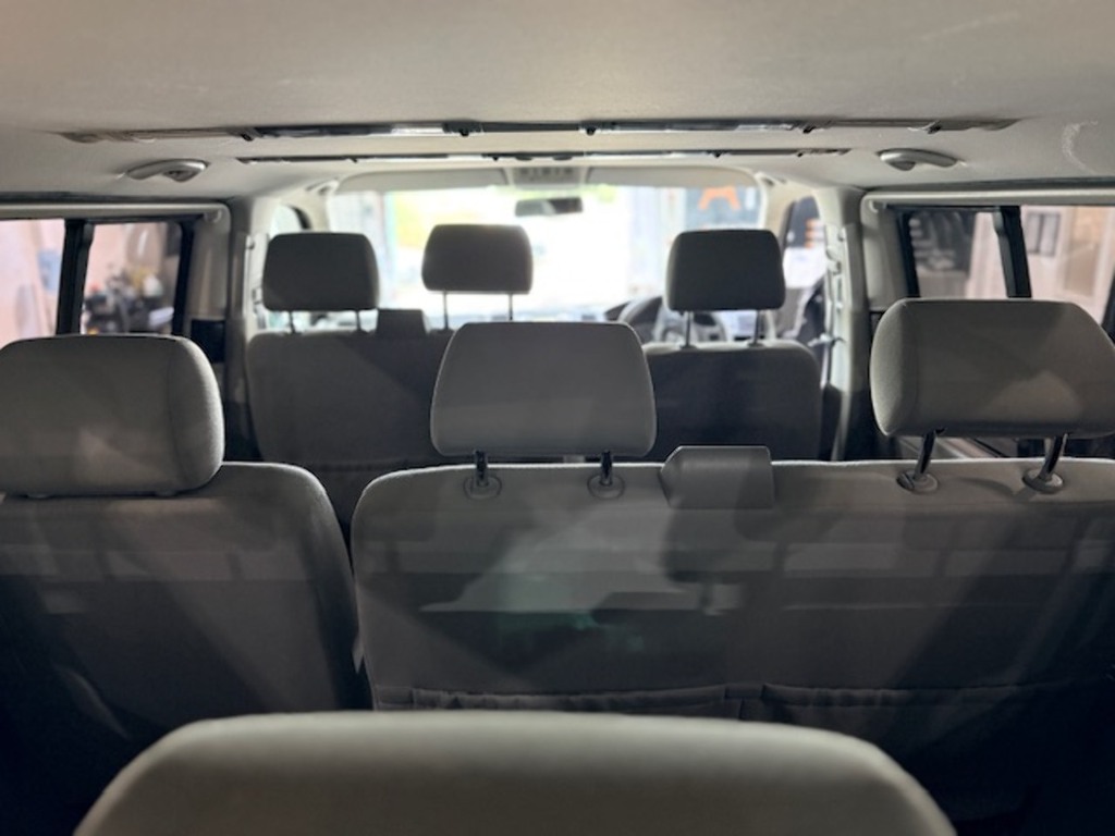 Volkswagen Transporter Shuttle 2.0 Bitdi Black #11
