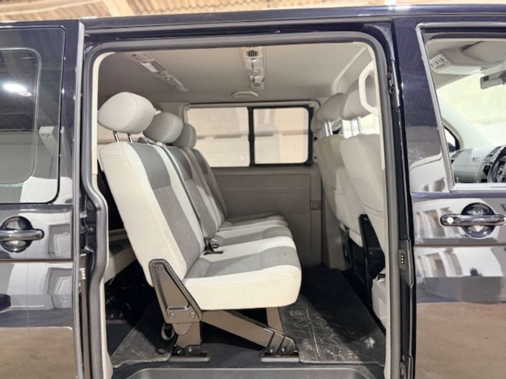 Volkswagen Transporter Shuttle 2.0 Bitdi Black #21
