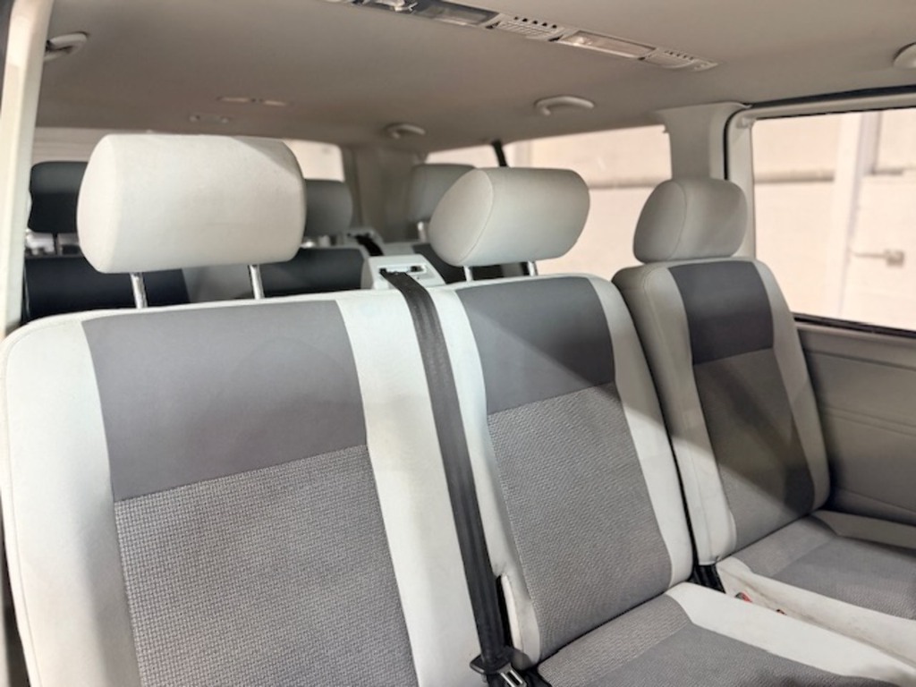 Volkswagen Transporter Shuttle 2.0 Bitdi Black #8