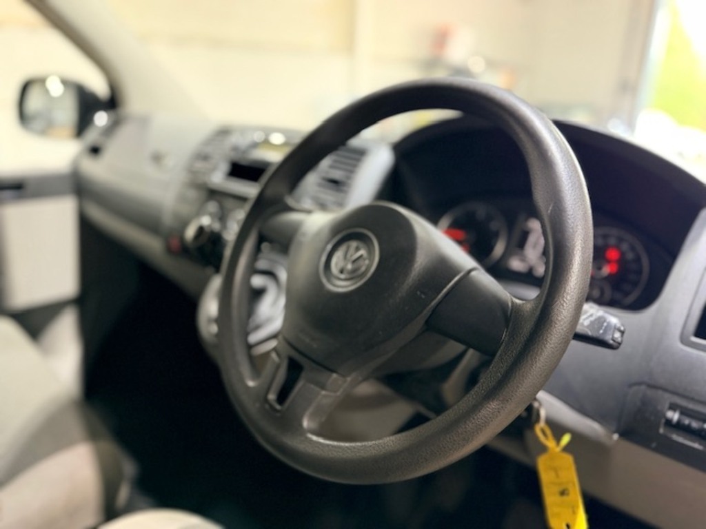 Volkswagen Transporter Shuttle 2.0 Bitdi Black #14