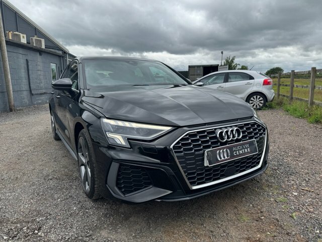 Audi A3 Tfsie 40 S Line YJ21PHD Black #3