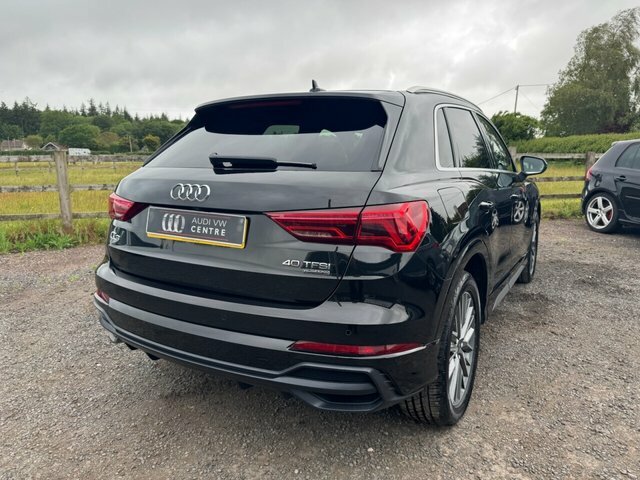 Audi Q3 Tfsi 40 S Line DL70VKW Black #4