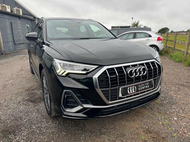 Audi Q3 Tfsi 40 S Line DL70VKW Black #3