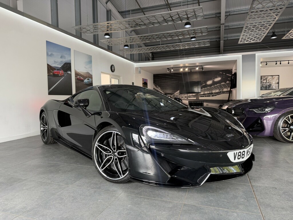 McLaren 570GT Coupe 3.8 T V8 201868 Black