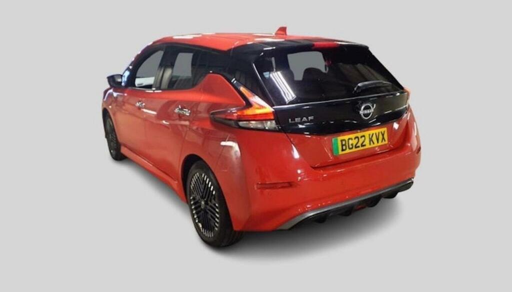 Nissan Leaf 39Kwh N-connecta BG22KVX Red #2