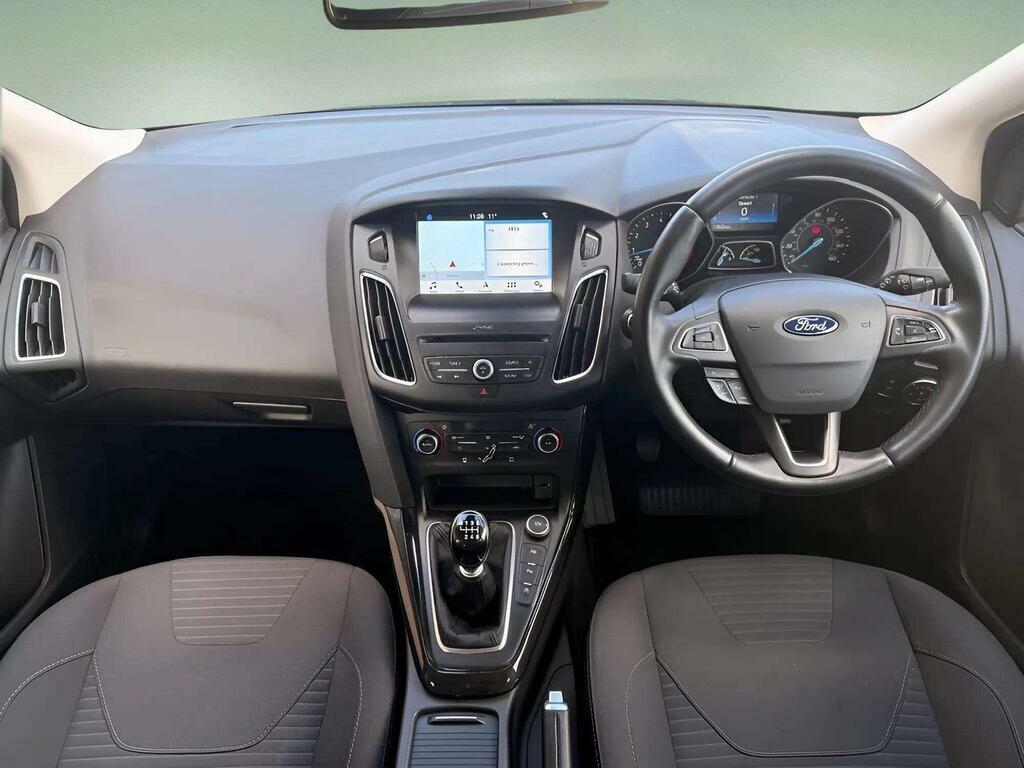 Ford Focus 1.0T Ecoboost Titanium Hatchback Blue #2
