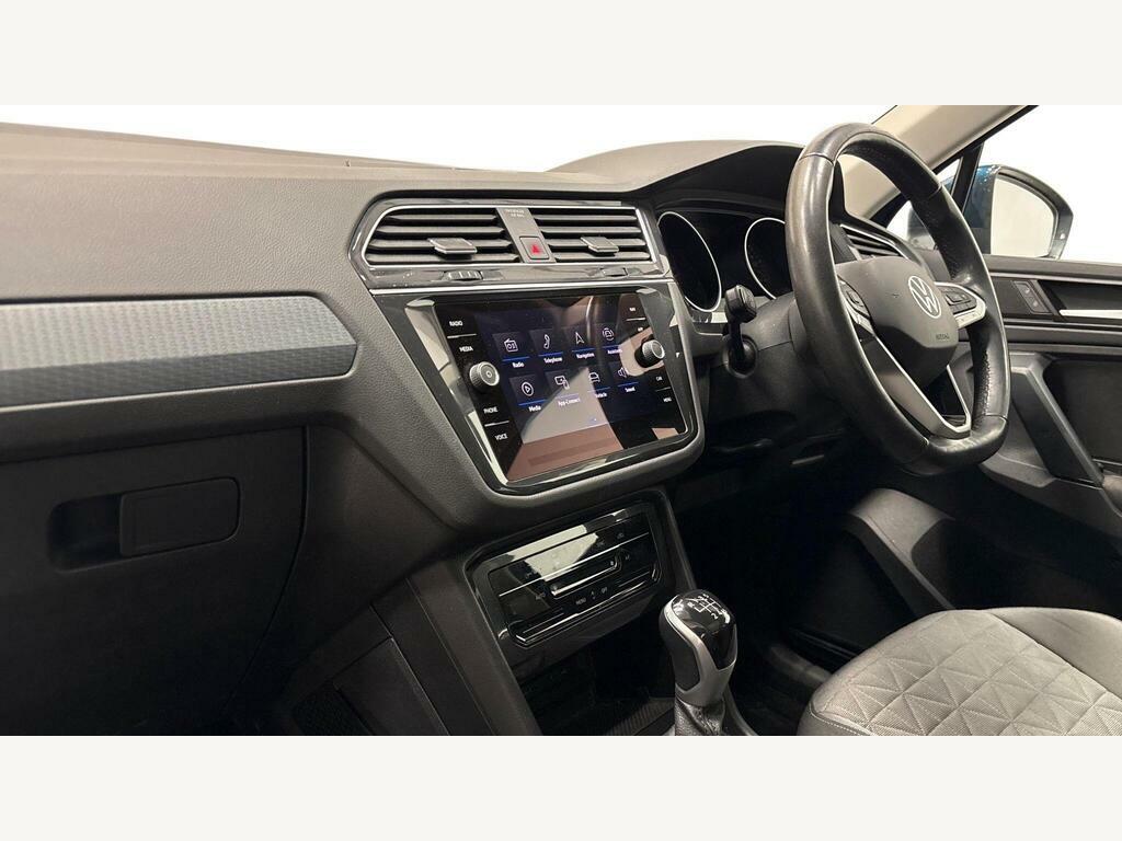Volkswagen Tiguan 2.0 Tdi Life Euro 6 S S DA22WSW Blue #5