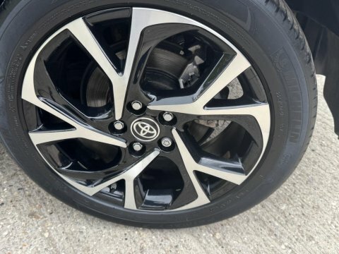 Toyota C-Hr 2.0 Vvt-h Design EN21GLF Silver #4