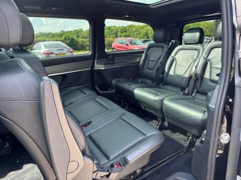 Mercedes-Benz V Class 2.2 V220d Sport KR68JYK Black #4
