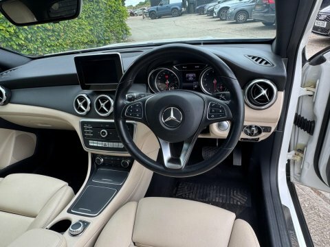 Mercedes-Benz GLA Class 1.6 Gla200 Se LP68RYJ White #4