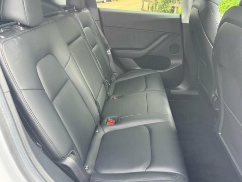 Tesla Model Y Dual Motor Long BD23UZX White #6