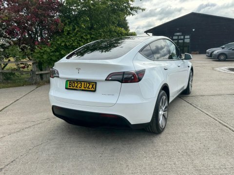 Tesla Model Y Dual Motor Long BD23UZX White #3