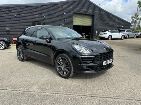Porsche Macan 2.0T Pdk 4Wd Black