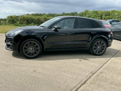 Porsche Macan 2.0T Pdk 4Wd WR18TWJ Black #4