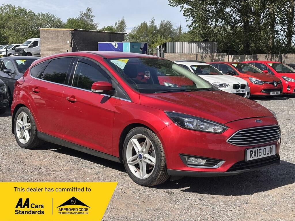 Ford Focus Hatchback 1.5T Ecoboost Titanium Euro 6 Ss Red