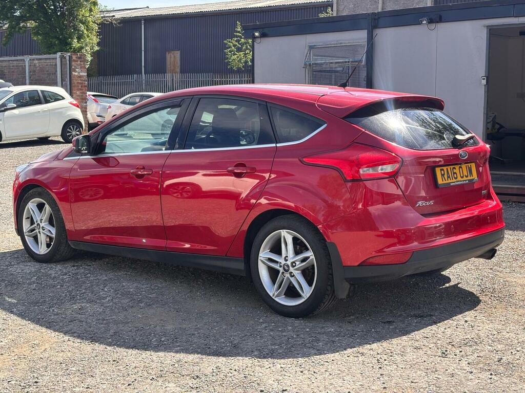 Ford Focus Hatchback 1.5T Ecoboost Titanium Euro 6 Ss RA16OJW Red #5