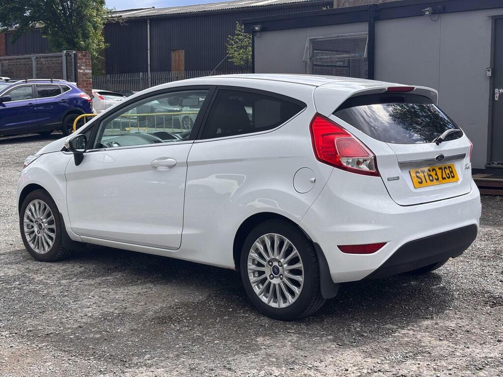 Ford Fiesta Hatchback 1.0T Ecoboost Titanium Euro 5 Ss ST63ZGB White #5