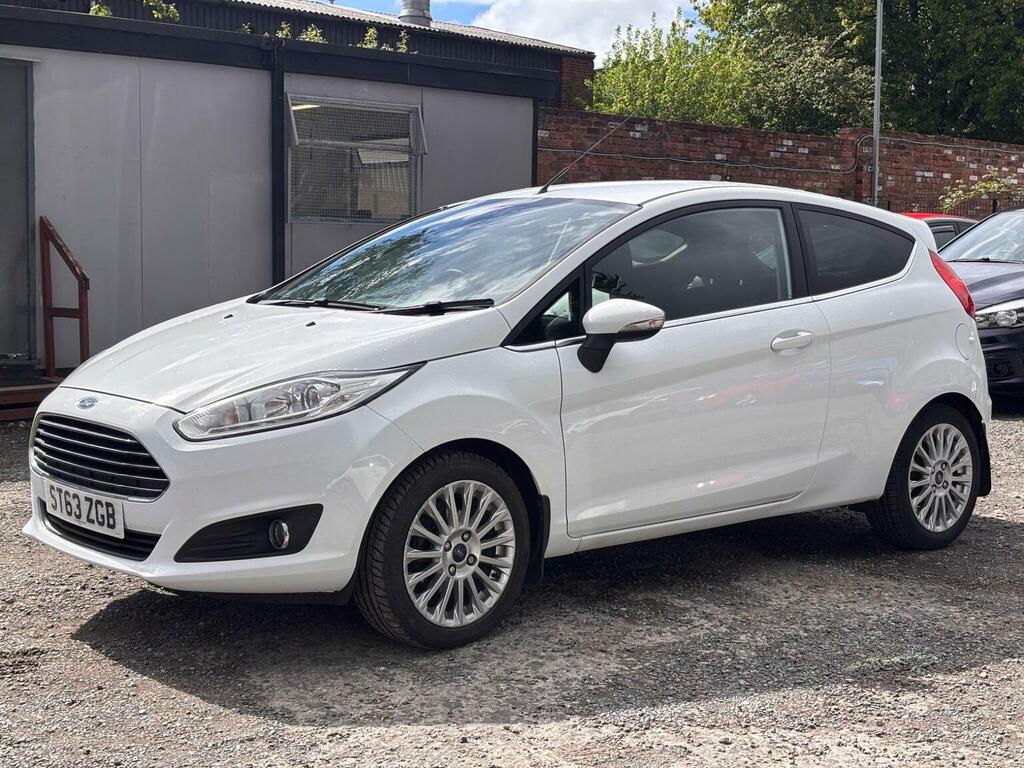 Ford Fiesta Hatchback 1.0T Ecoboost Titanium Euro 5 Ss ST63ZGB White #3