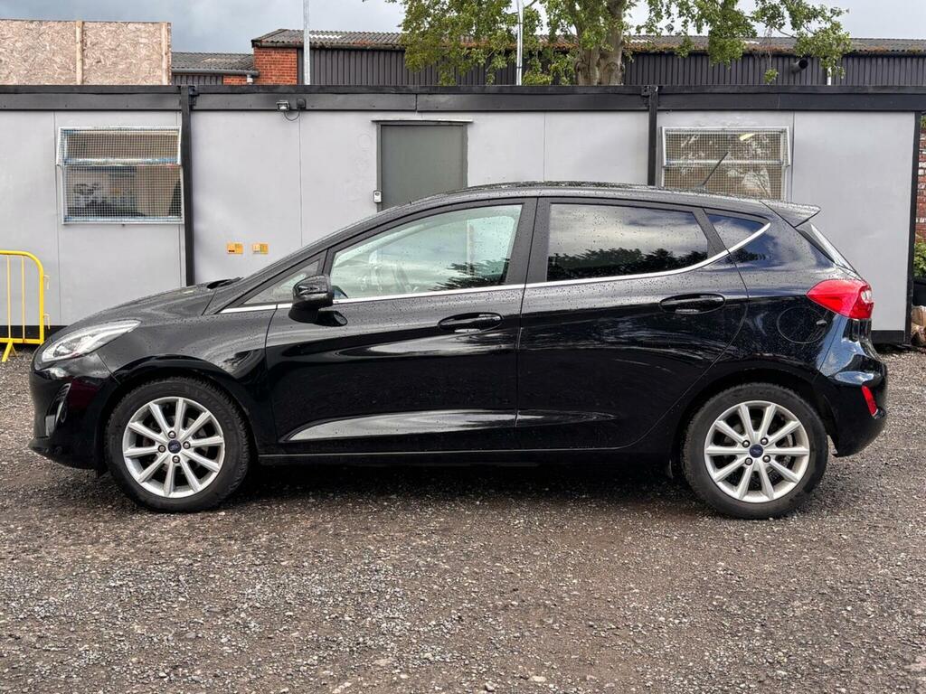 Ford Fiesta Hatchback 1.0T Ecoboost Titanium Euro 6 Ss MM18VEX Black #4