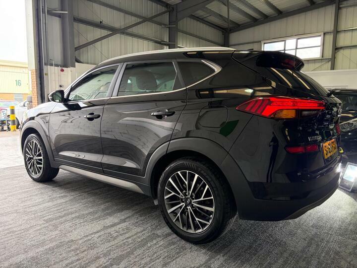 Hyundai Tucson 1.6 Crdi Premium Euro 6 Ss SA68FDG Black #3